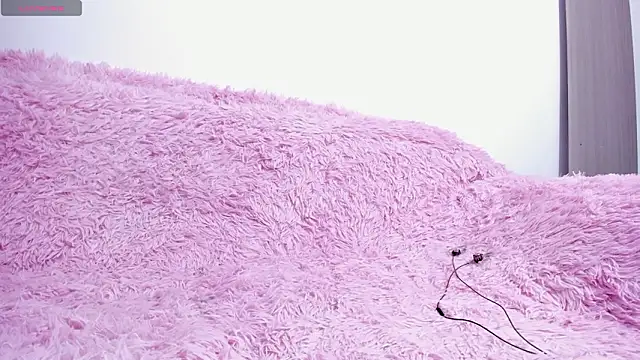 Snapshot of LilSasha chatting on March 25, 2026, 6:35 am LilSasha online show from March 25, 2026, 6:35 am