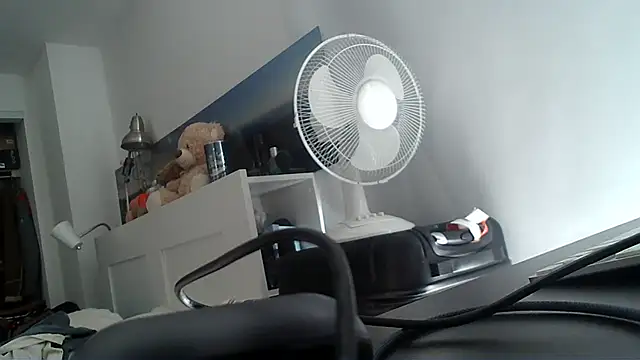 Snapshot of teek1234_1 chatting on March 2, 2025, 3:41 pm teek1234 1 online show from March 2, 2025, 3:41 pm