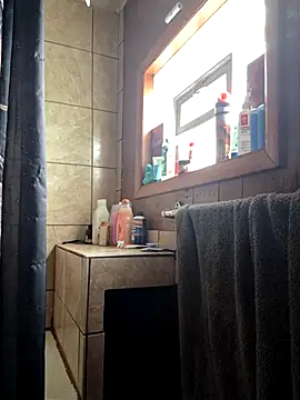 carmelbbyx22 online show from March 19, 2026, 3:12 pm