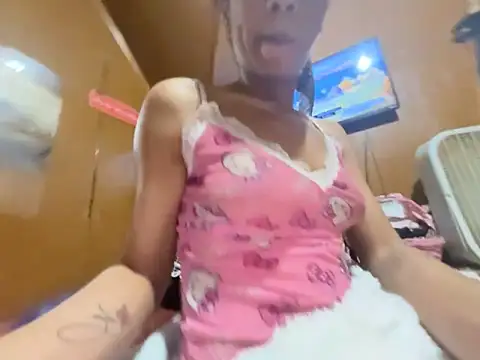 carmelbbyx22 online show from March 7, 2026, 4:12 pm