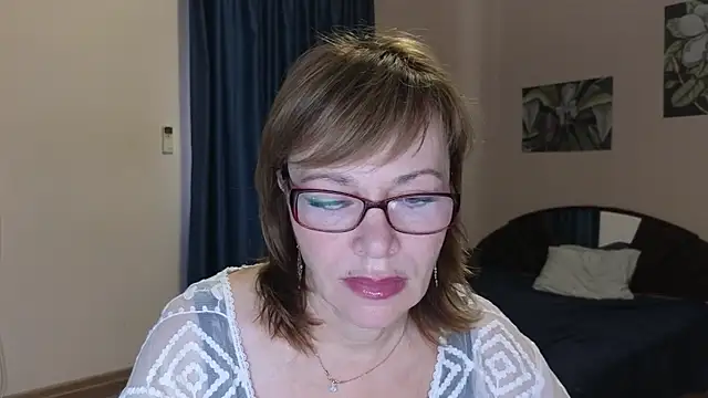 Snapshot of Miss_Moren chatting on November 26, 2025, 5:07 am Miss Moren online show from November 26, 2025, 5:07 am