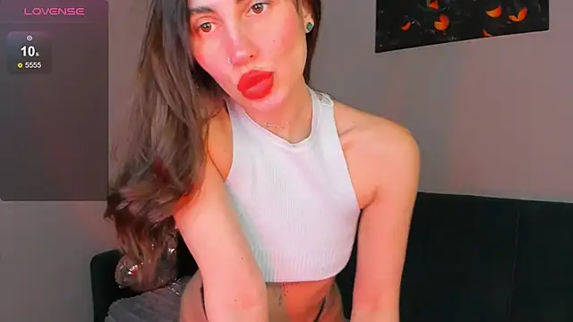 Snapshot of imMolly11 chatting on February 14, 2025, 7:28 am imMolly11 online show from February 14, 2025, 7:28 am