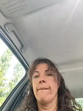 sansan2411 online show from September 9, 2025, 12:47 pm