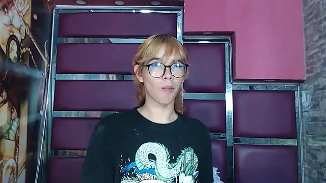 perfectlump online show from March 11, 2025, 8:20 pm