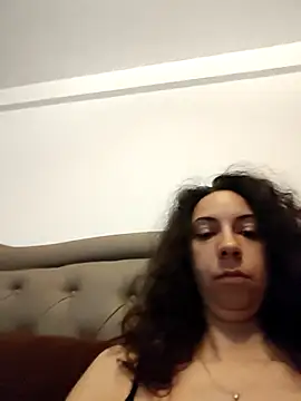 Snapshot of naughty69curls chatting on March 8, 2026, 7:28 pm naughty69curls online show from March 8, 2026, 7:28 pm
