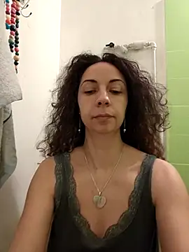 Snapshot of naughty69curls chatting on March 28, 2026, 7:15 pm naughty69curls online show from March 28, 2026, 7:15 pm