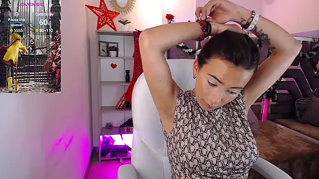 Snapshot of Camilaa1__ chatting on December 19, 2024, 4:02 am Camilaa1 online show from December 19, 2024, 4:02 am