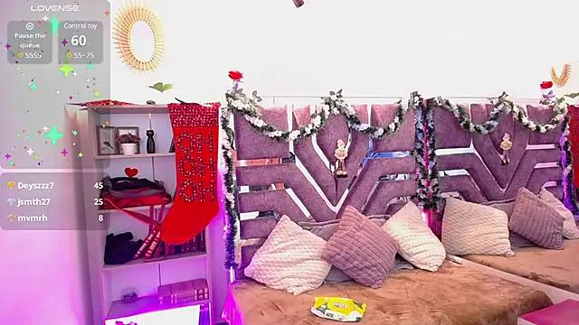 Snapshot of Camilaa1__ chatting on December 21, 2024, 10:28 am Camilaa1 online show from December 21, 2024, 10:28 am