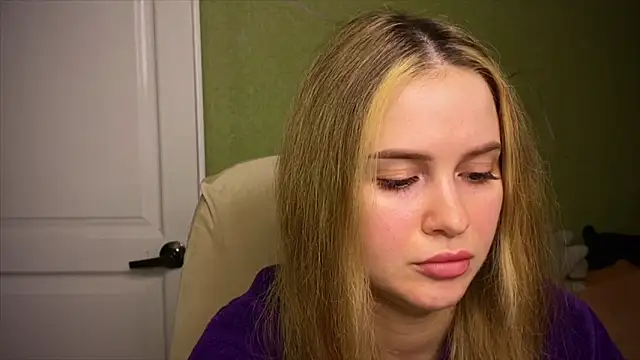 Snapshot of IlonaMurf chatting on April 11, 2026, 4:21 pm IlonaMurf online show from April 11, 2026, 4:21 pm