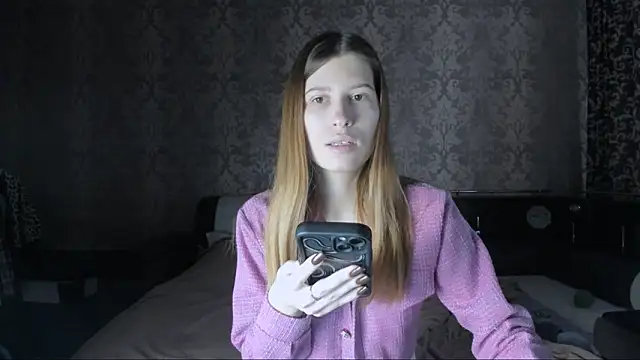 Agnes Allenn online show from November 8, 2025, 11:14 am