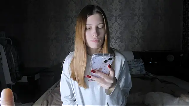 Snapshot of Agnes_Allenn chatting on October 6, 2025, 10:05 am Agnes Allenn online show from October 6, 2025, 10:05 am