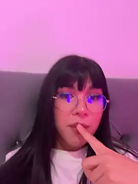 Snapshot of RoseCassie chatting on March 13, 2025, 10:32 pm RoseCassie online show from March 13, 2025, 10:32 pm