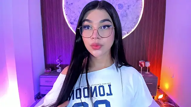 RoseCassie online show from May 28, 2026, 2:01 pm