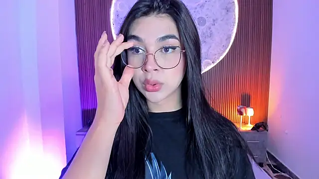 RoseCassie online show from June 1, 2026, 1:00 pm