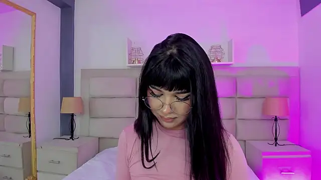 Snapshot of RoseCassie chatting on February 26, 2025, 4:49 pm RoseCassie online show from February 26, 2025, 4:49 pm