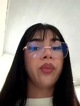 RoseCassie online show from November 8, 2025, 1:03 pm