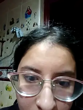 valentina568 online show from September 20, 2025, 3:22 am