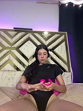 evaFiore online show from March 12, 2026, 7:51 pm