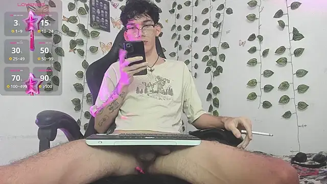 skinny dann online show from March 21, 2025, 2:39 am