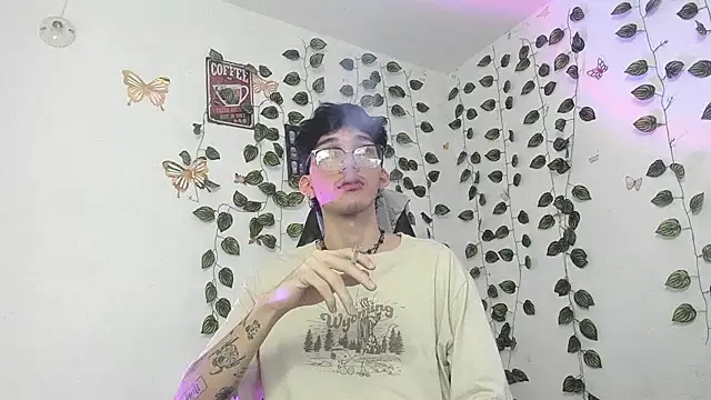 skinny dann online show from March 19, 2025, 1:10 am