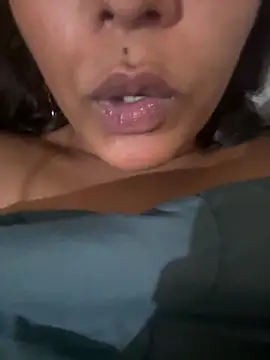 priyadevi17 online show from March 1, 2025, 10:31 pm