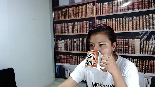 Snapshot of Kailei_Fer chatting on January 11, 2025, 10:19 am Kailei Fer online show from January 11, 2025, 10:19 am