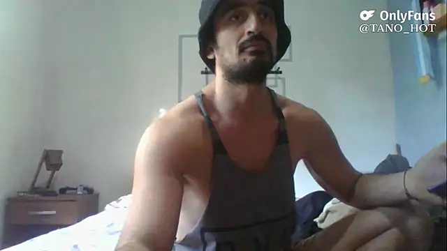 italianbighorse22 online show from October 20, 2025, 8:09 pm