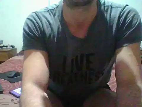Snapshot of italianbighorse22 chatting on November 29, 2025, 3:50 am italianbighorse22 online show from November 29, 2025, 3:50 am