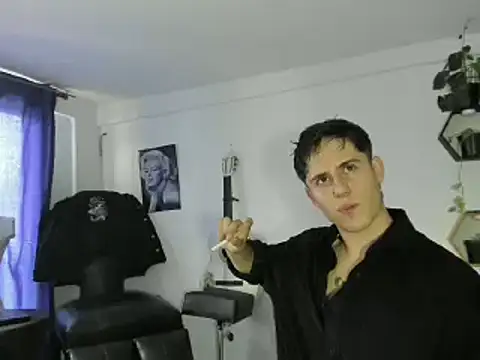 Snapshot of Antonello_Vannucci chatting on March 16, 2025, 8:00 pm Antonello Vannucci online show from March 16, 2025, 8:00 pm