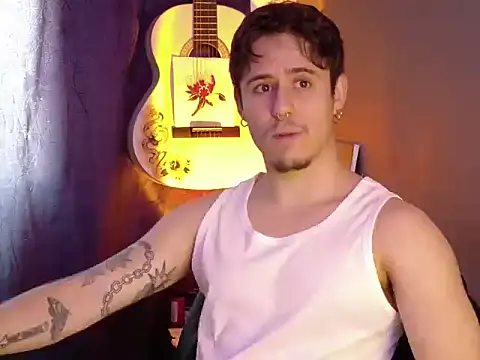 Snapshot of Antonello_Vannucci chatting on March 11, 2026, 5:07 pm Antonello Vannucci online show from March 11, 2026, 5:07 pm