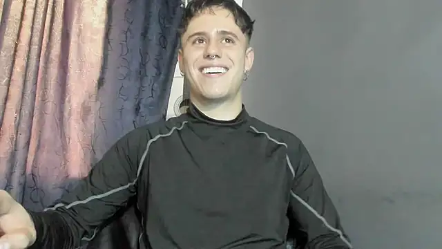 Antonello Vannucci online show from December 21, 2025, 10:43 pm