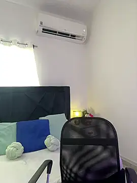 Snapshot of Lily_Woodz chatting on March 20, 2026, 7:04 pm Lily Woodz online show from March 20, 2026, 7:04 pm