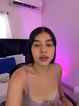Lily Woodz online show from April 25, 2026, 8:06 pm