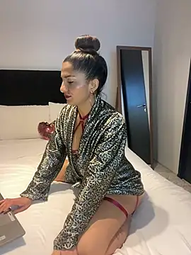 Snapshot of AlejandritaMilano chatting on March 21, 2026, 11:30 pm AlejandritaMilano online show from March 21, 2026, 11:30 pm