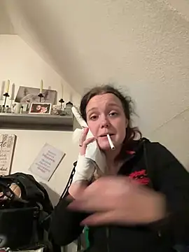 Snapshot of milabandolero chatting on January 13, 2025, 6:27 pm milabandolero online show from January 13, 2025, 6:27 pm