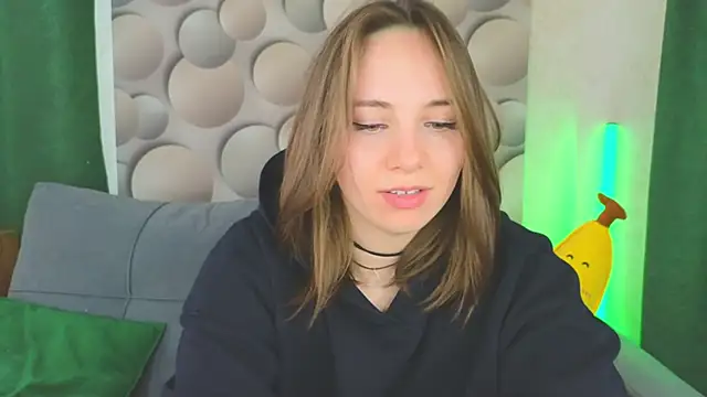 Cute smile sharon online show from March 17, 2025, 6:07 am