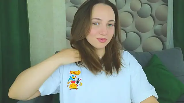 Cute smile sharon online show from September 11, 2025, 5:07 am