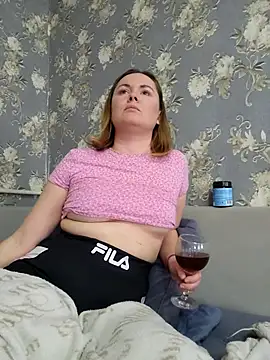 Snapshot of _Miss_Vanilla_ chatting on March 3, 2025, 12:17 pm Miss Vanilla online show from March 3, 2025, 12:17 pm