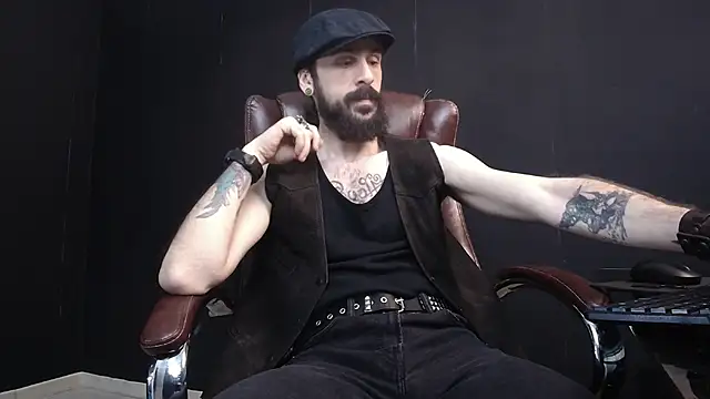 Snapshot of AxelColton chatting on February 12, 2025, 6:08 am AxelColton online show from February 12, 2025, 6:08 am