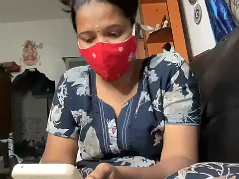 Snapshot of Tamil_Sanjana_ chatting on December 18, 2025, 5:17 pm Tamil Sanjana online show from December 18, 2025, 5:17 pm