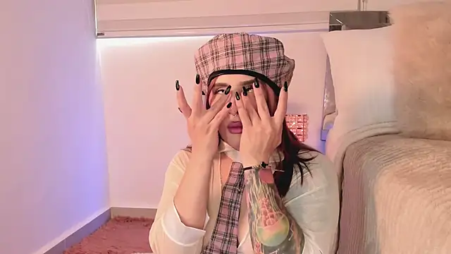 Snapshot of Alissonroses chatting on November 24, 2025, 7:58 pm Alissonroses online show from November 24, 2025, 7:58 pm