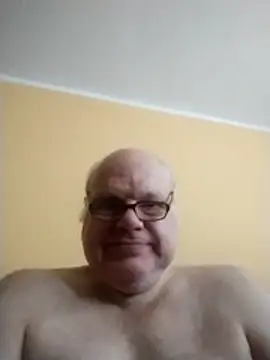 Snapshot of jk6t chatting on January 13, 2026, 1:04 pm jk6t online show from January 13, 2026, 1:04 pm