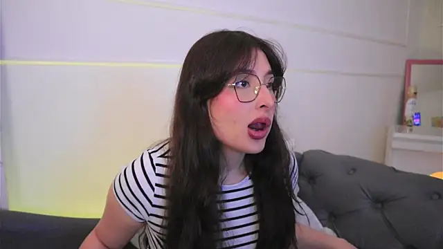 Daisha Riley online show from February 13, 2026, 4:12 am