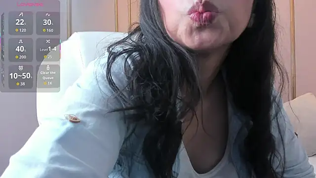 PerlaPreciosa online show from November 27, 2025, 4:02 am