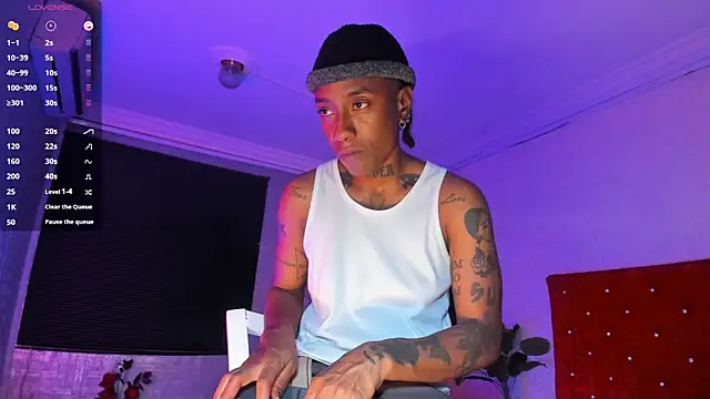 JhonyMiller  online show from May 29, 2026, 8:37 pm