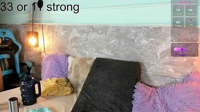 Snapshot of Little_lili19 chatting on March 22, 2026, 2:26 am Little lili19 online show from March 22, 2026, 2:26 am