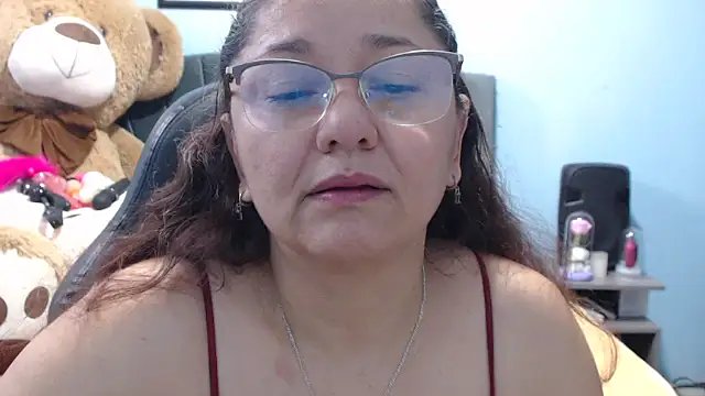 Snapshot of AngelRouss chatting on January 19, 2026, 1:59 pm AngelRouss online show from January 19, 2026, 1:59 pm