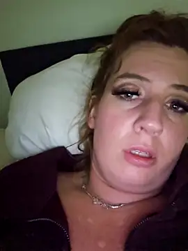 stunnaagirll online show from November 21, 2025, 9:52 am