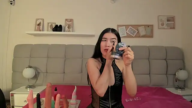 Snapshot of Chlooe_Zoe chatting on February 22, 2026, 11:23 am Chlooe Zoe online show from February 22, 2026, 11:23 am