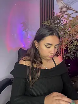 michell boobs  online show from November 25, 2025, 1:55 pm